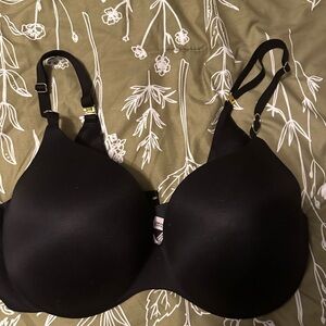 Victoria’s Secret Incredible Prefect Shape 36D Black